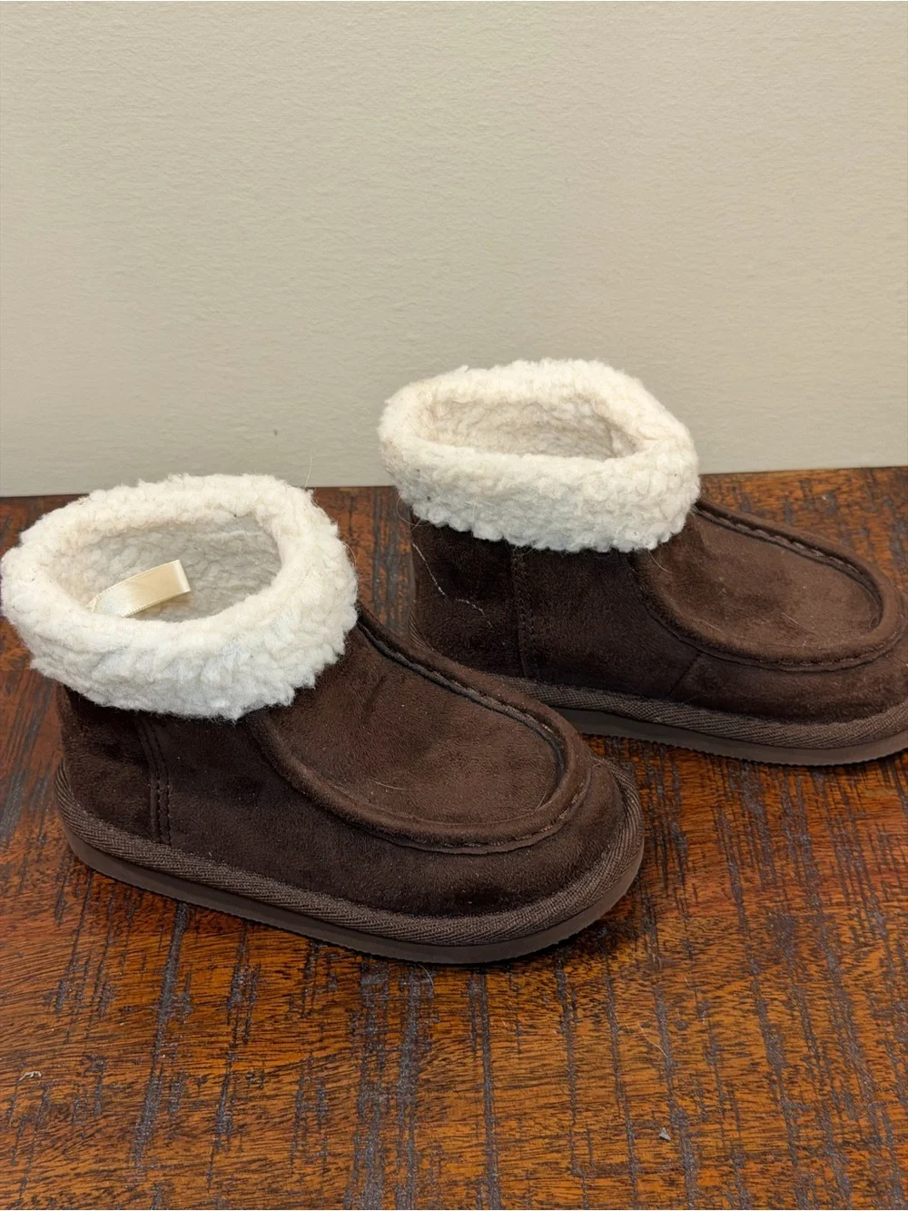 GAP Kids Brown Sherpa-Lined Slip-On Boots